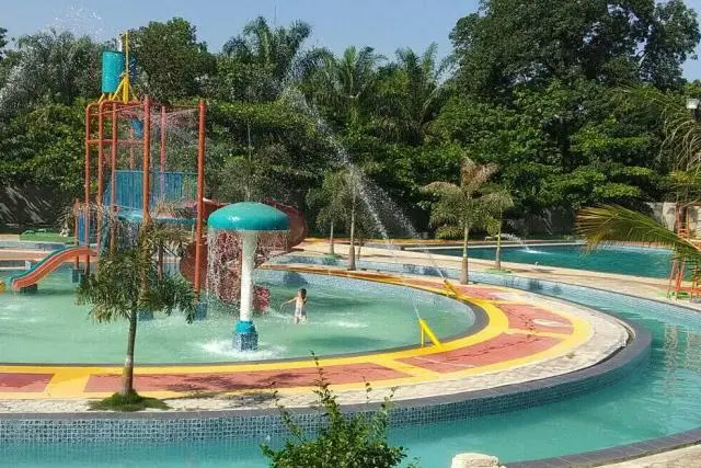 Waterboom Gunung Tua Paluta Padang Lawas