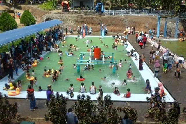 Waterboom Padang Tujuh