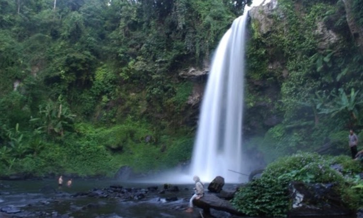 Air Terjun Semelako