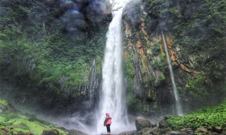 Air Terjun Sempiang