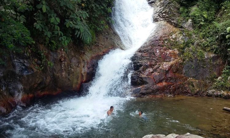 Air Terjun Telago Jando