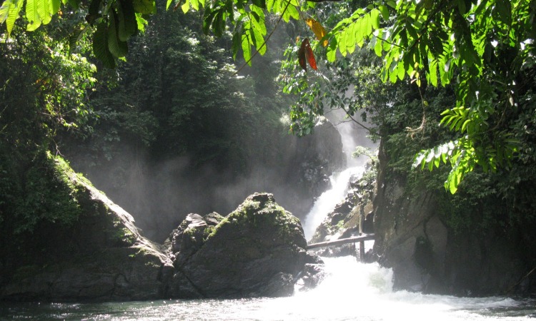 Air Terjun Tiga Tingkat