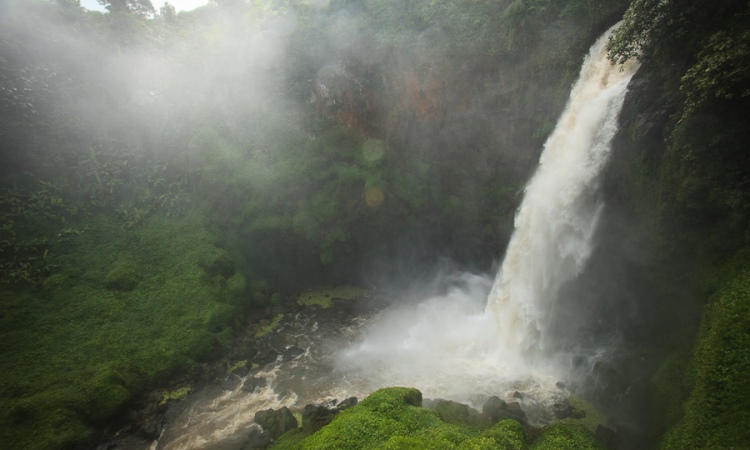 Air terjun Telun Berasap
