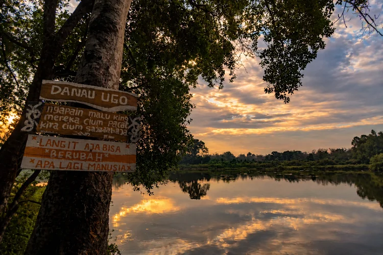 Danau Ugo