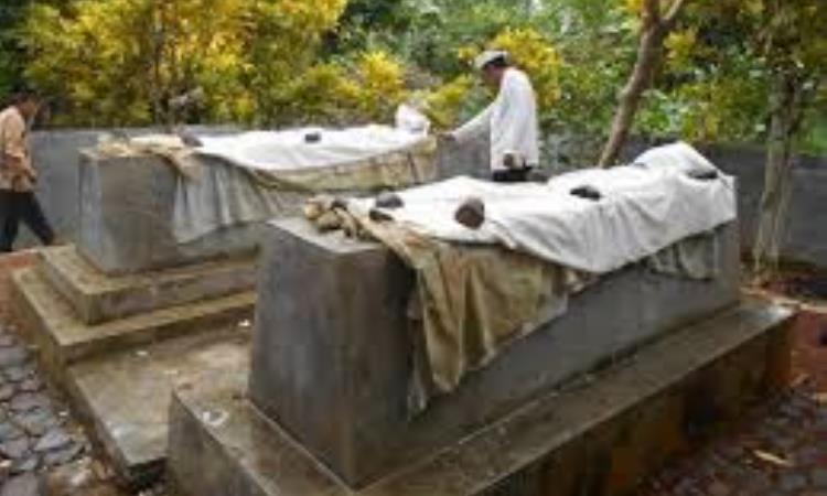Makam Putri Darah Putih