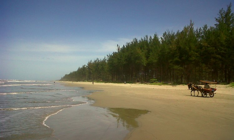 Pantai Tumbuk Tebing