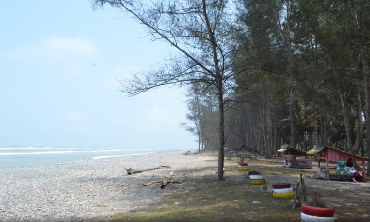 Taman Wisata Pantai Indah