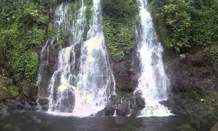 Air Terjun Kembar