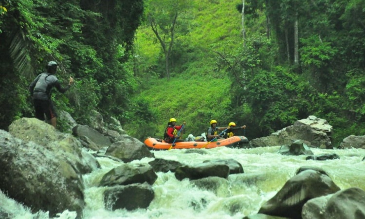 Arung Jeram Samar Kilang