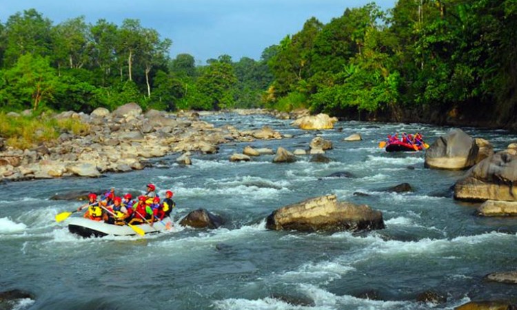 Arung Jeram Sungai Teunom