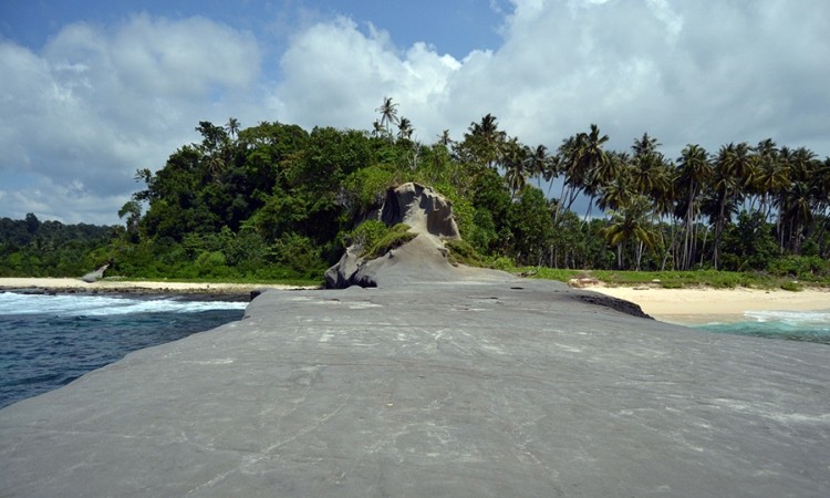 Batu Siambong-Ambong Alafan