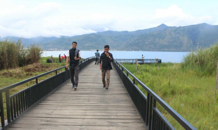 Dermaga Lukup Panalam