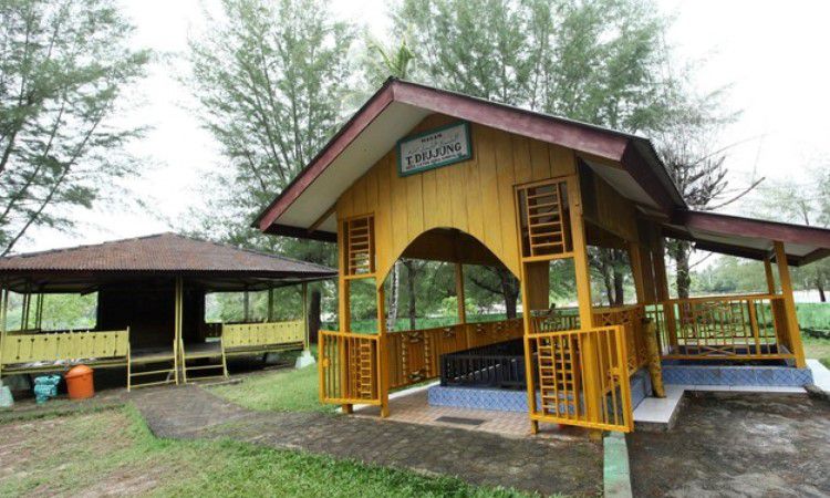 Makam Tengku Diujung