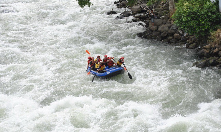 Olahraga Air di Sungai Asahan