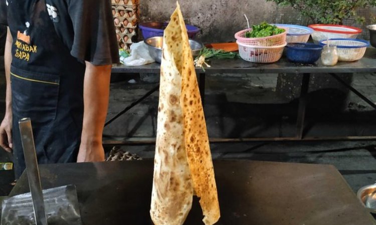 Roti Tissue dan Martabak Gapa di Perniagaan