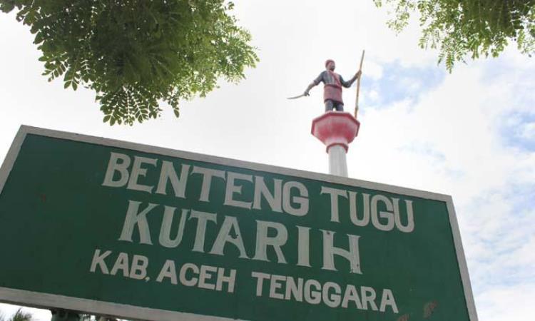 Tugu Benteng Kuta Reh