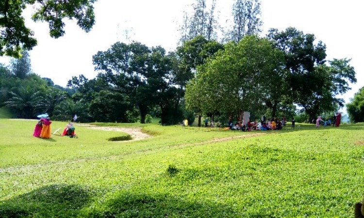 Wisata Lapangan Golf