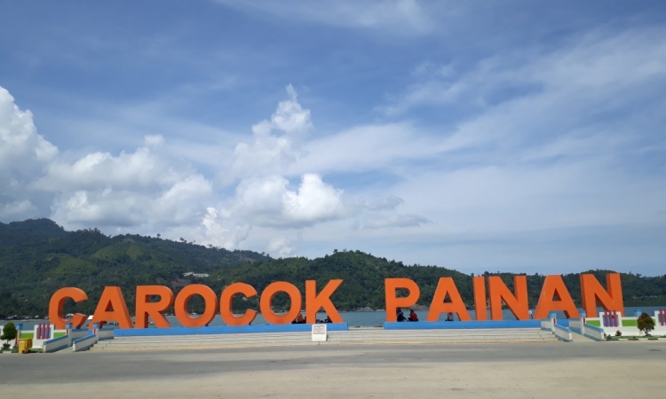 Pantai Carocok Painan