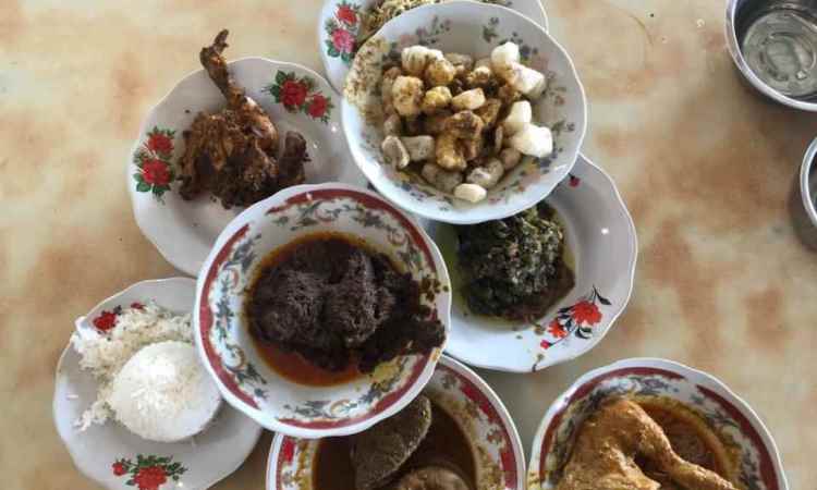 Rumah Makan Ampera Mama