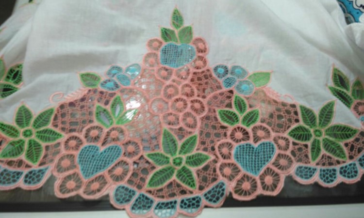 Kain Sulam Kerancang