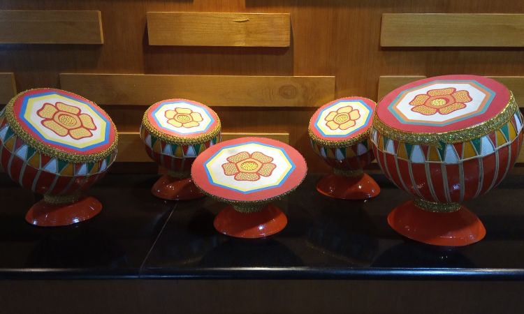 Miniatur Dol dan Alat Musik