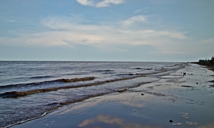 Pantai Air Hitam Laut (Mandi Safar)