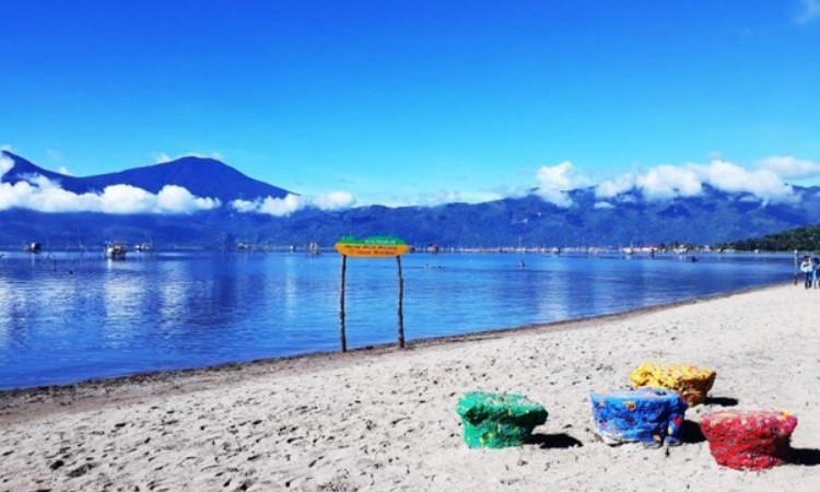 Pantai Pasir Panjang Tanjung Tanah