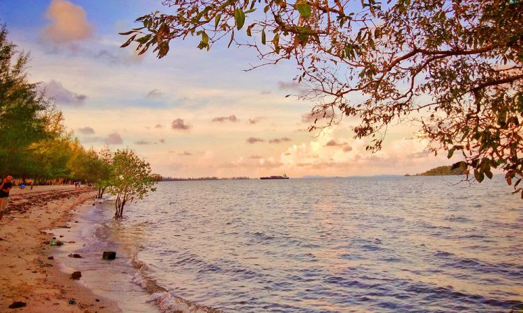 Pantai Tanjung Pendam
