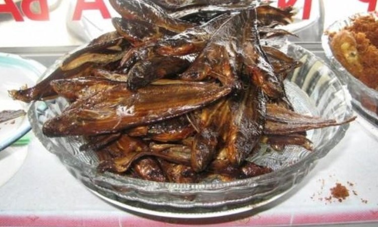 Tempat Makan Ikan Salai