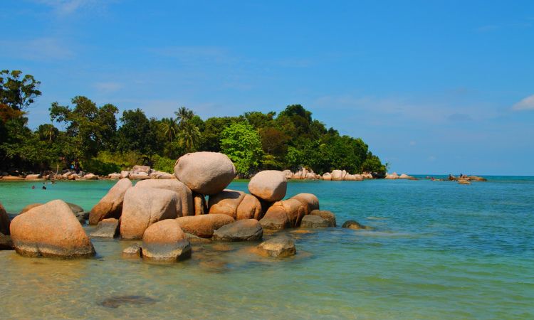 Wisata Pantai Bintan
