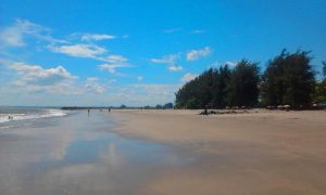 Wisata Pantai Pariaman