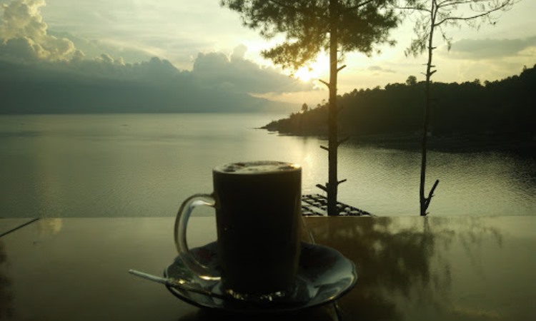 Rumah Makan dan Warung Kopi Elizabeth