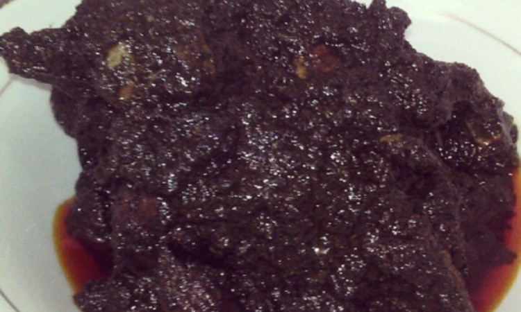 Gulai Ayam Hitam Kampung Sulit Air