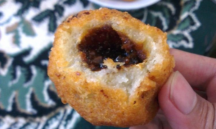 Kue Goreng Gadong