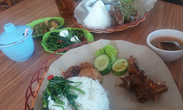 Rumah Makan Lombok Ijo