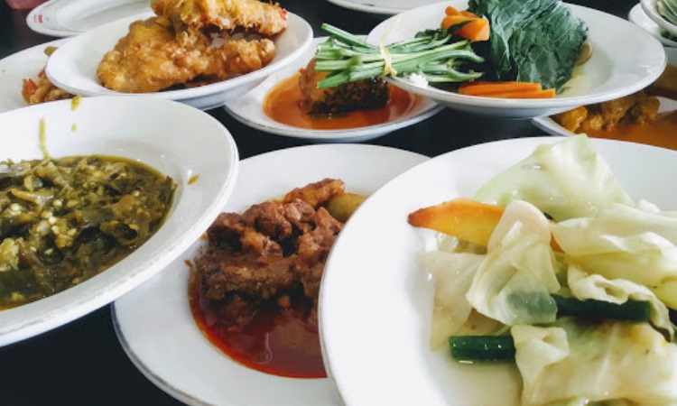 Rumah Makan Sederhana Lahat