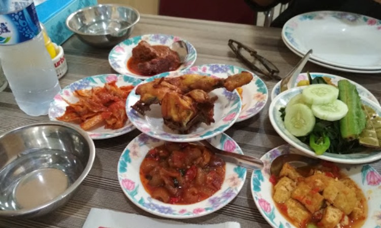 Rumah Makan Singgah Kudai