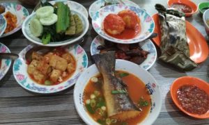 10 Wisata Kuliner di Lahat yang Murah & Enak