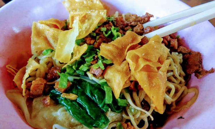 Mie Pangsit Dinasty