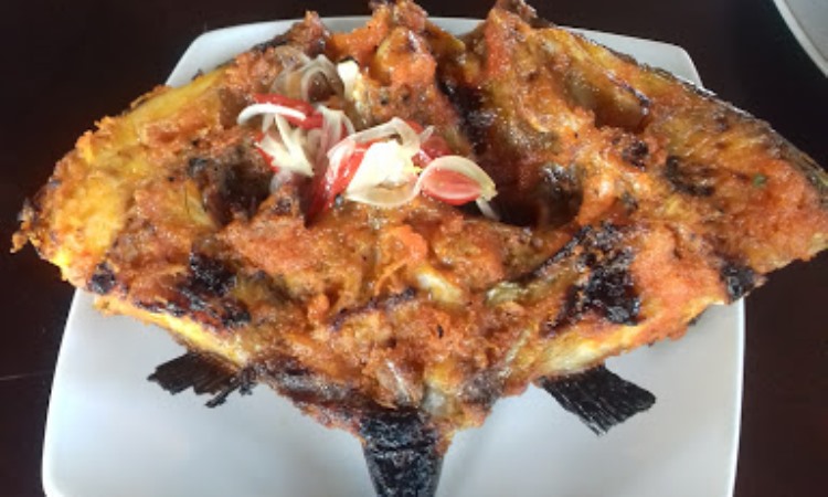 Rumah Makan Ikan Karang