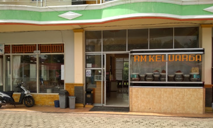 Rumah Makan Keluarga