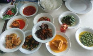 10 Restoran & Tempat Makan di Pasaman Barat yang Paling Enak