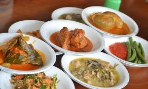 10 Restoran & Tempat Makan di Solok yang Paling Enak