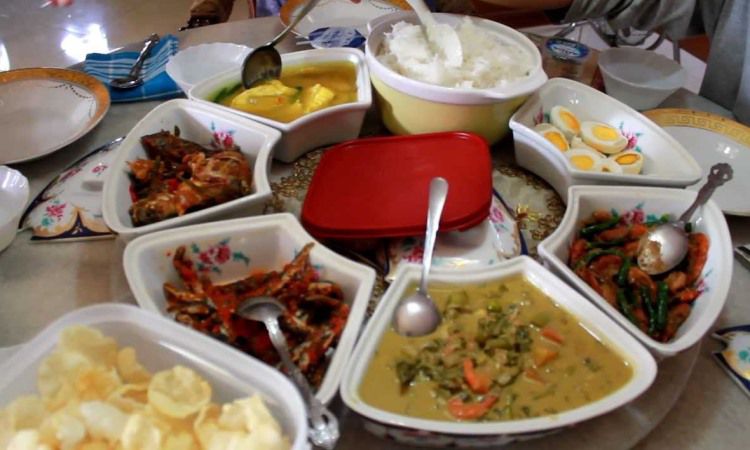 10 Wisata Kuliner di Lhokseumawe yang Murah & Enak
