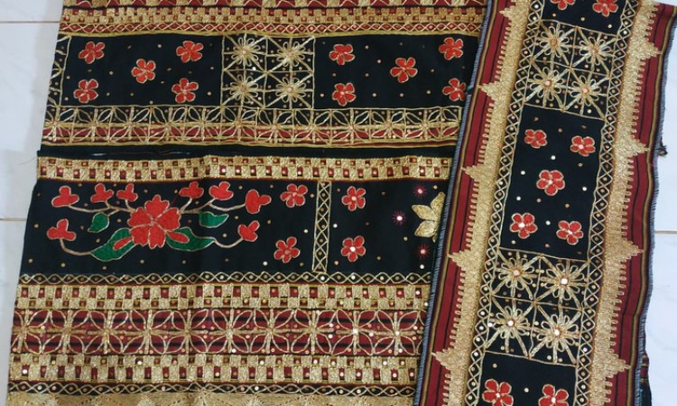 Kain Tapis Khas Pringsewu