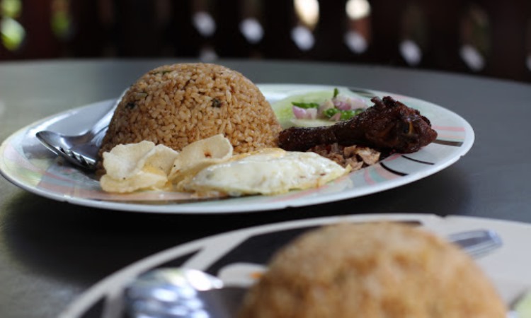 Resto Lia Garden Pujasera Waterpark