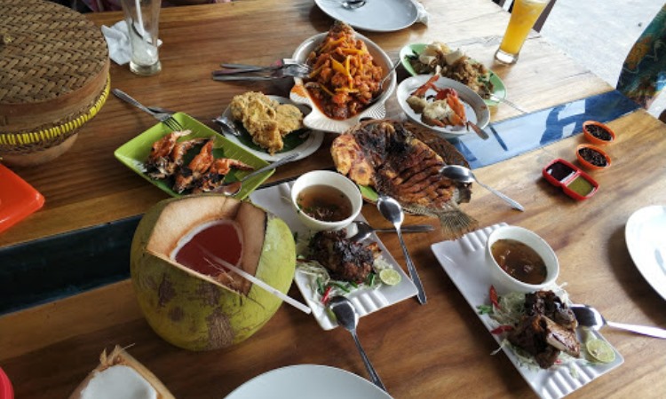 10 Restoran & Tempat Makan di Pesawaran yang Paling Enak