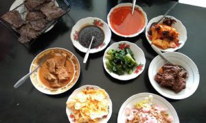 10 Wisata Kuliner di Kerinci yang Terkenal Enak & Wajib Dicoba