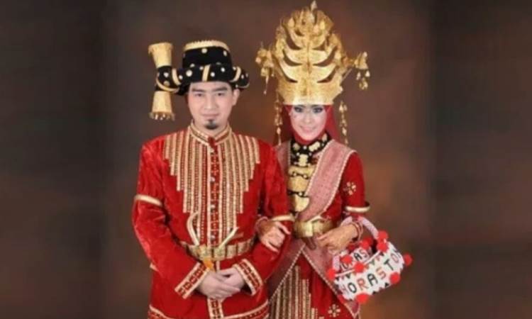 Pakaian Adat Suku Mandailing