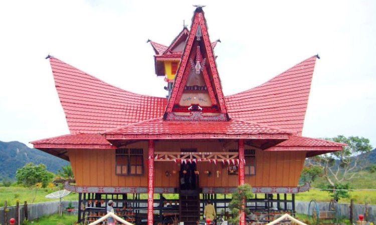 Rumah Adat Pakpak